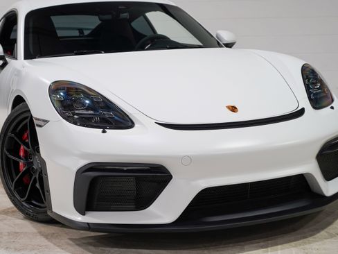 Used 2022 Porsche 718 Cayman GT4 RWD image 24