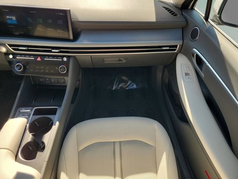 New 2026 Hyundai Sonata SEL FWD image 11