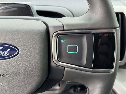 New 2025 Ford Expedition Max Active image 10