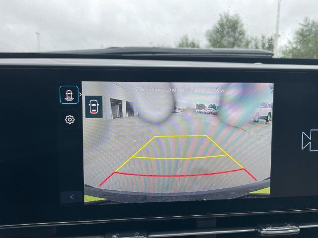 Used 2025 Hyundai Kona SEL AWD/4WD image 14