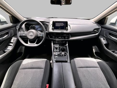 Certified 2024 Nissan Rogue SV FWD image 15