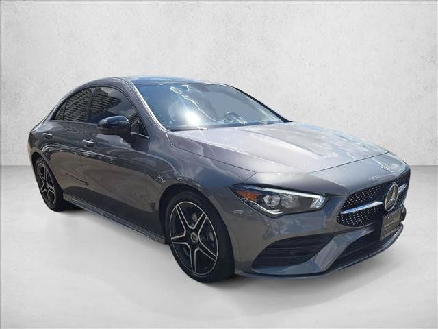 Used 2023 Mercedes-Benz CLA 250 4MATIC image 3