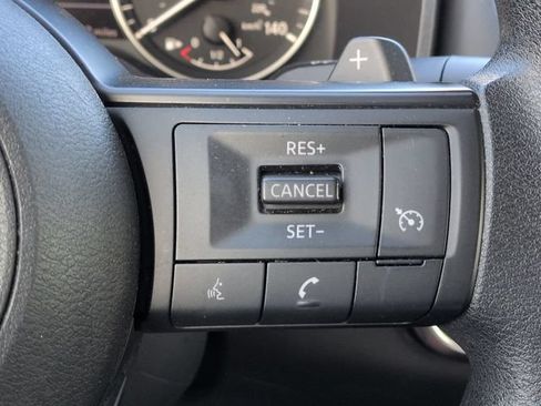 Used 2024 Nissan Rogue S AWD/4WD image 22