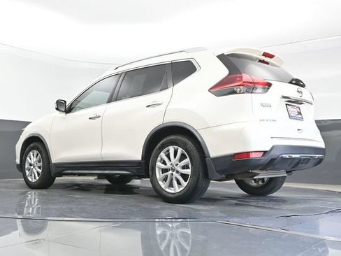 Used 2018 Nissan Rogue SV FWD image 22