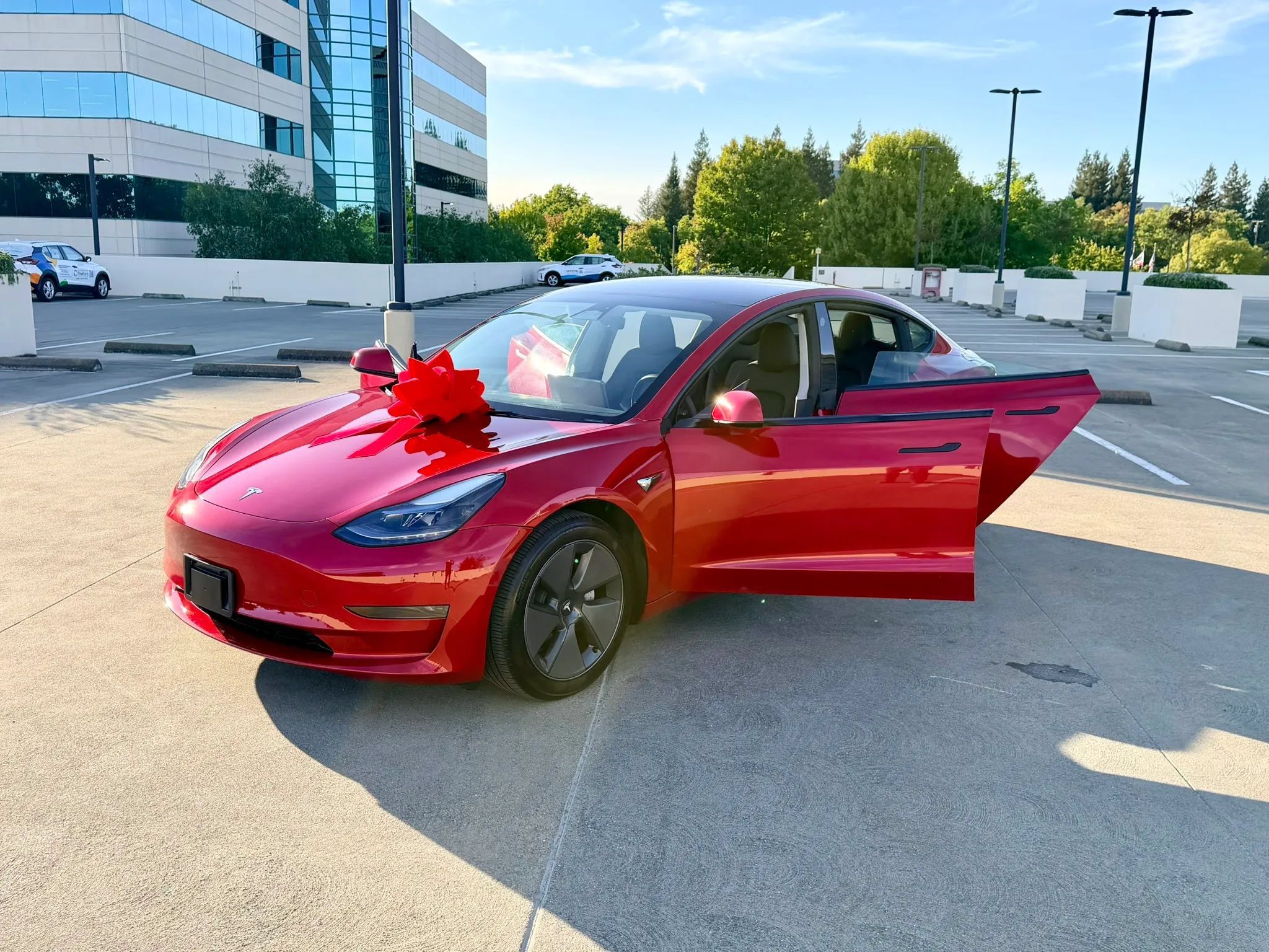 Used 2023 Tesla Model 3 Standard Range RWD image 40