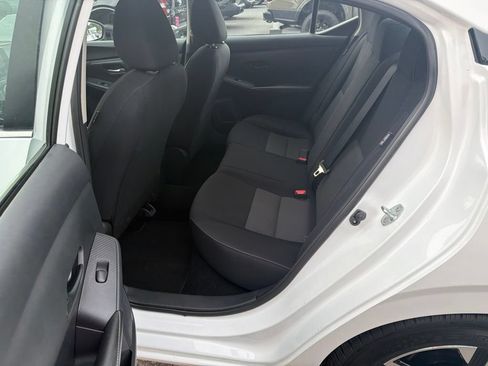 Used 2025 Nissan Sentra SV FWD image 12