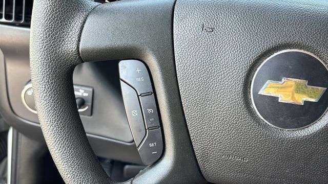 Used 2025 Chevrolet Express 2500 w/ Driver Convenience Package RWD image 23