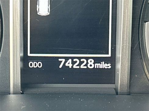 Used 2022 Toyota 4Runner Limited image 12