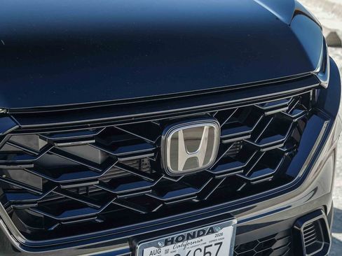 Certified 2026 Honda CR-V Sport image 9