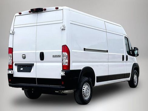 Used 2025 RAM ProMaster 2500 w/ Convenience Group FWD image 5