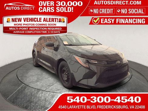 Used 2022 Toyota Corolla LE image 1