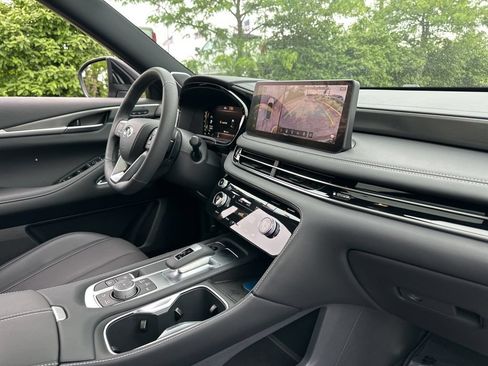 Used 2027 INFINITI QX60 Sport w/ Dark Cargo Package AWD/4WD image 16