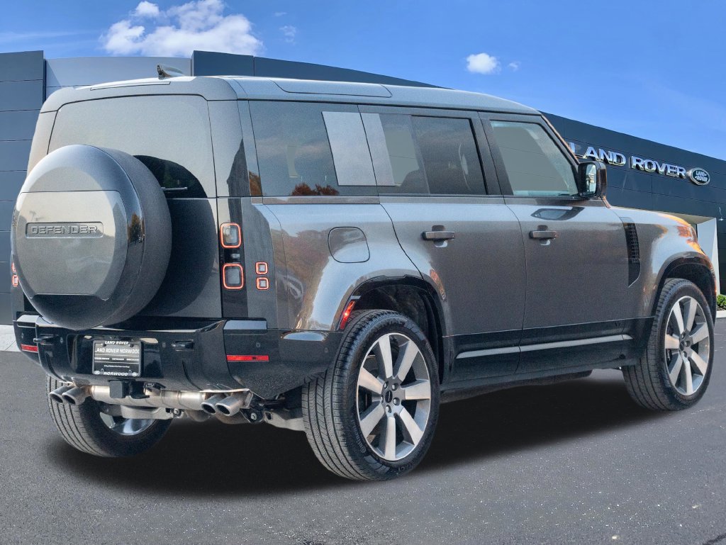 Used 2026 Land Rover Defender 110 V8 AWD/4WD image 4