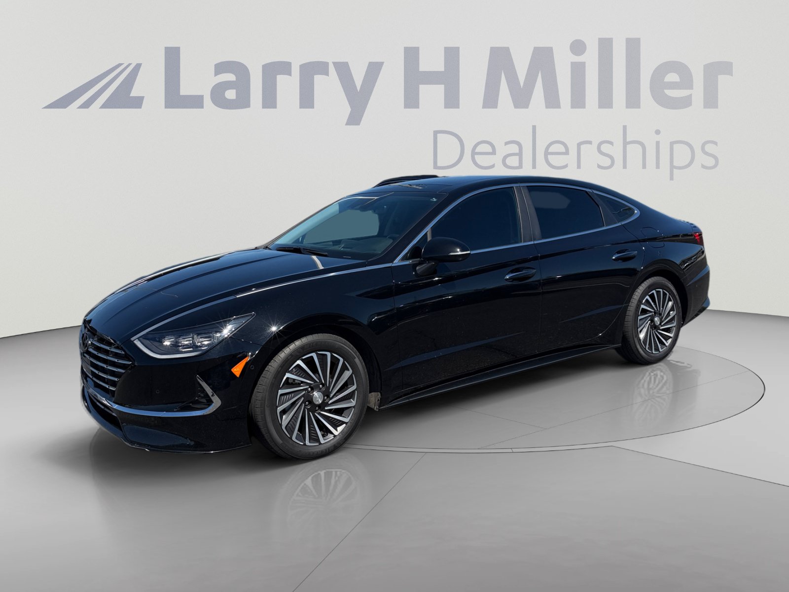 Used 2023 Hyundai Sonata Limited FWD image 1
