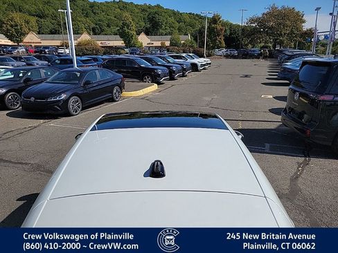 New 2025 Volkswagen GTI SE image 6