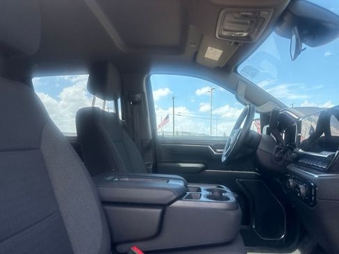 Used 2023 Chevrolet Silverado 1500 LT AWD/4WD image 28