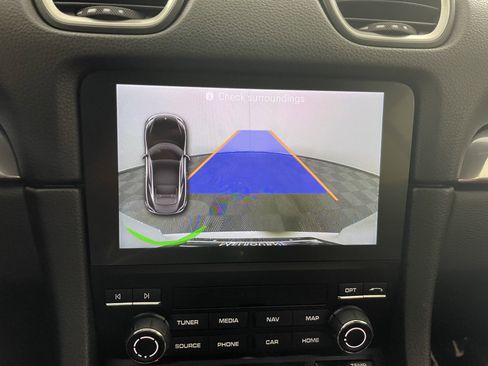 Used 2024 Porsche 718 Cayman image 24