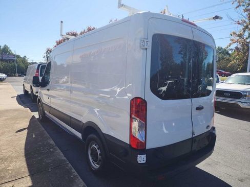 Used 2017 Ford Transit 250 250 image 4