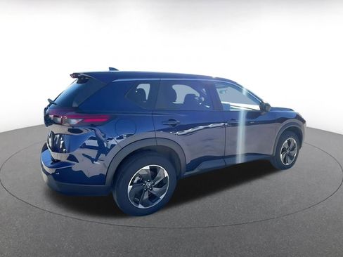 Used 2025 Nissan Rogue SV AWD/4WD image 15