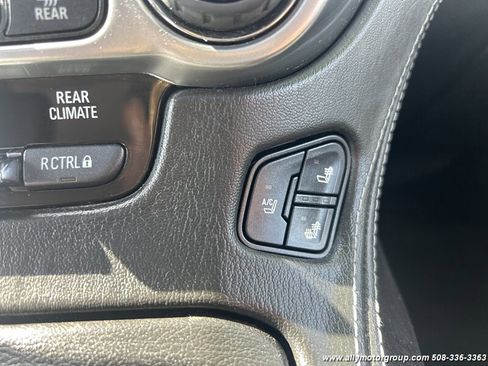 Used 2015 Chevrolet Tahoe LTZ image 23