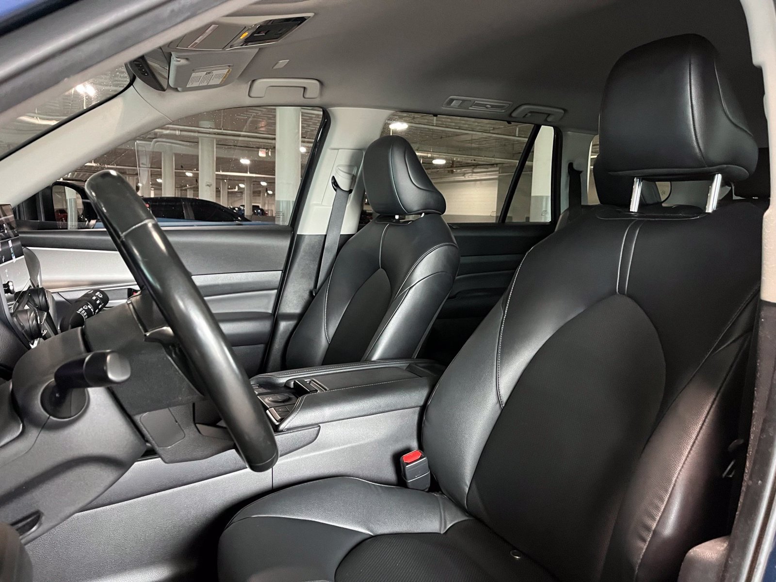 Used 2024 Toyota Grand Highlander AWD image 15