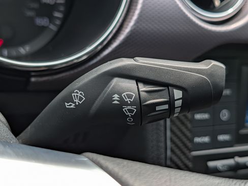 Used 2015 Ford Mustang GT RWD image 29