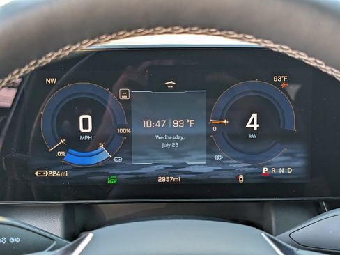 Used 2026 Chevrolet Equinox EV LT AWD/4WD image 25