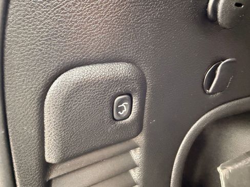 Used 2021 Jeep Grand Cherokee Limited X image 16