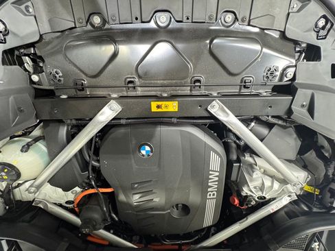 Used 2026 BMW X5 xDrive50e w/ M Sport Package image 33