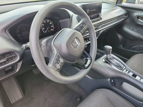 Used 2023 Honda HR-V LX image 18