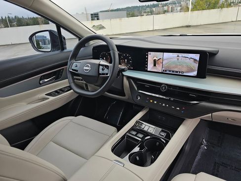 Used 2025 Nissan Murano SL image 10