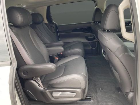 New 2026 Kia Carnival SX Prestige image 41