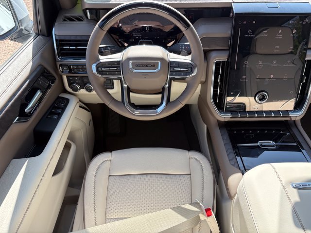 New 2026 GMC Yukon Denali w/ Denali Reserve Package AWD/4WD image 17