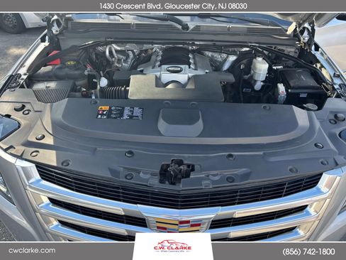 Used 2015 Cadillac Escalade Premium image 35