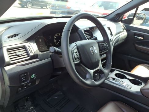 Certified 2025 Honda Ridgeline RTL image 15