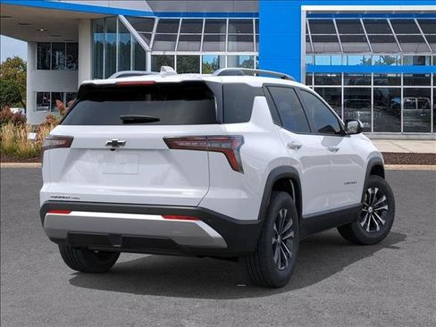 New 2026 Chevrolet Equinox LT w/ Convenience Package II image 4