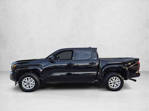 Certified 2025 Toyota Tacoma SR5 AWD/4WD image 8