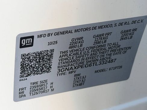 Used 2026 Chevrolet Equinox LT AWD/4WD image 33