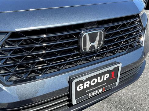 Used 2025 Honda Accord SE image 28