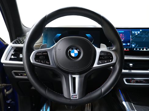 Used 2025 BMW X7 M60i AWD/4WD image 41