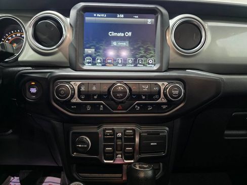 Used 2021 Jeep Wrangler Unlimited Sahara w/ Uconnect 4C Nav & Sound Group AWD/4WD image 14