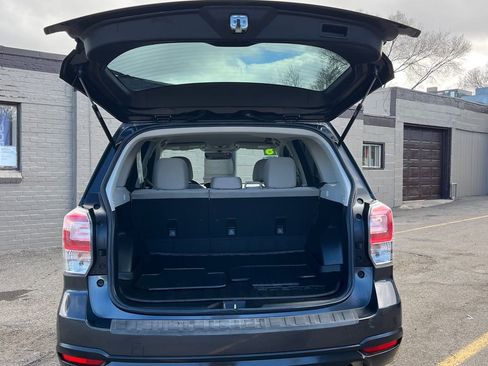 Used 2018 Subaru Forester 2.5i w/ Alloy Wheel Package image 21