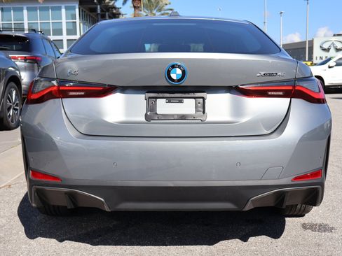 Used 2025 BMW i4 xDrive40i w/ Parking Assistance Package image 8