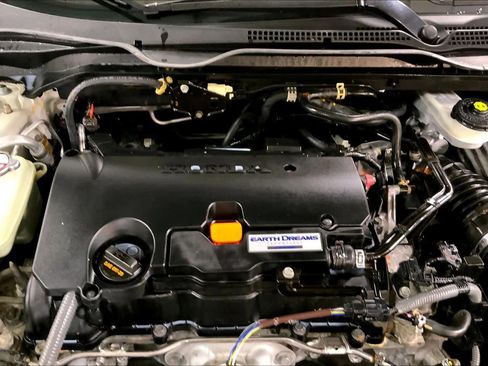 Used 2019 Honda Civic Sport image 33