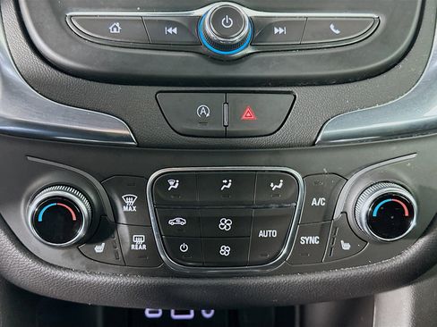 Used 2024 Chevrolet Equinox LT w/ LPO, Floor Liner Package image 24