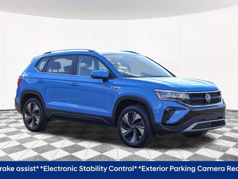 Used 2024 Volkswagen Taos SE image 10