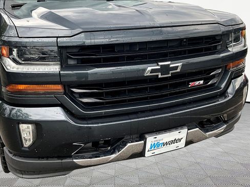 Used 2018 Chevrolet Silverado 1500 LT w/ All Star Edition AWD/4WD image 31