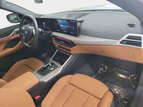 Certified 2025 BMW i4 eDrive40 image 31