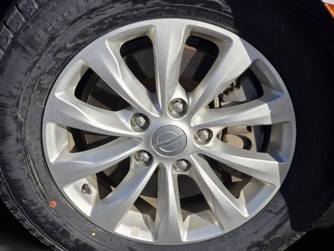 Used 2018 Chrysler Pacifica Touring-L FWD image 24