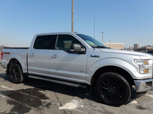 Used 2017 Ford F150 XLT w/ Equipment Group 302A Luxury image 10